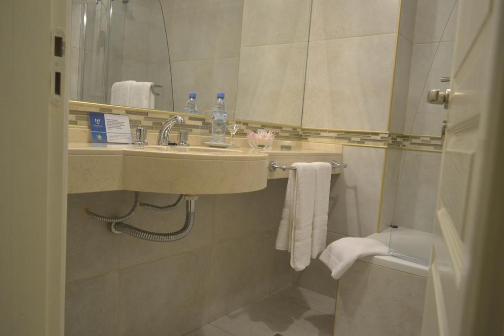 Almunecar Hotel Tartagal Bilik gambar