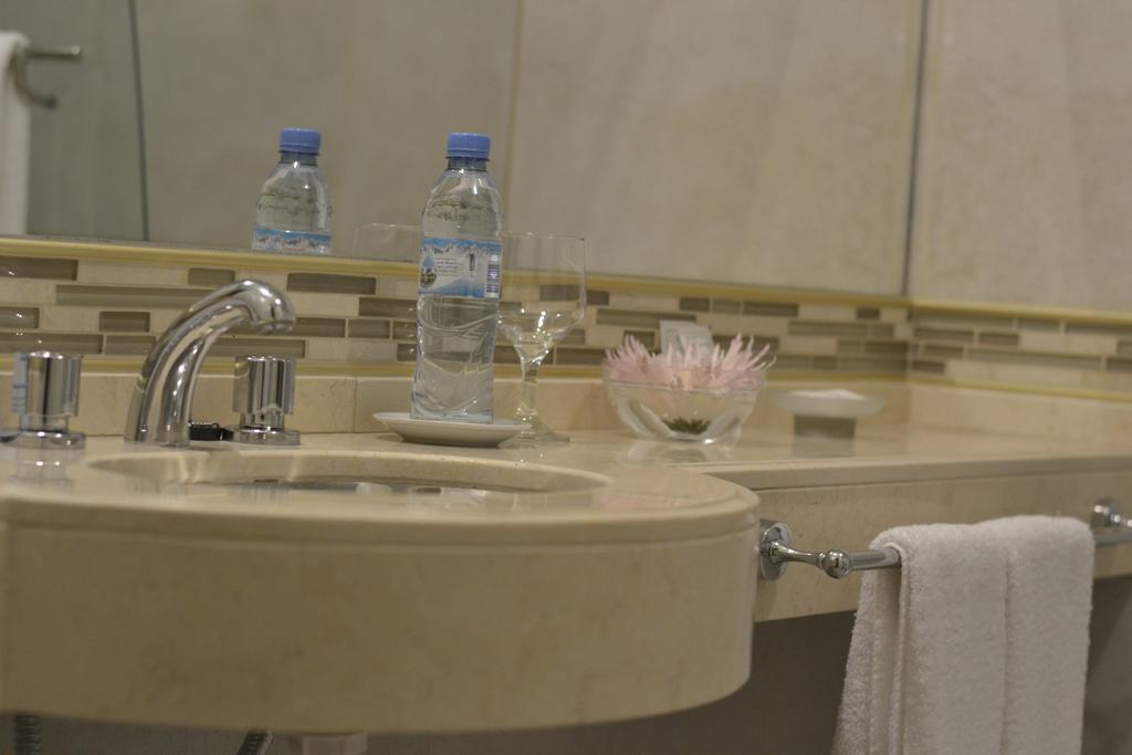 Almunecar Hotel Tartagal Bilik gambar